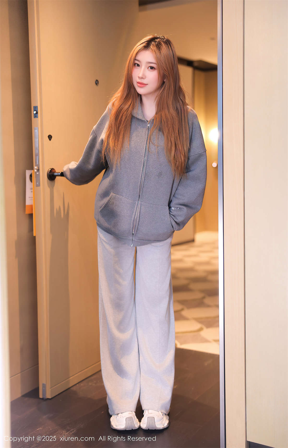 图片[2]-Xiuren秀人网 2025.05.09 NO.10253 M麦当劳-日更街拍