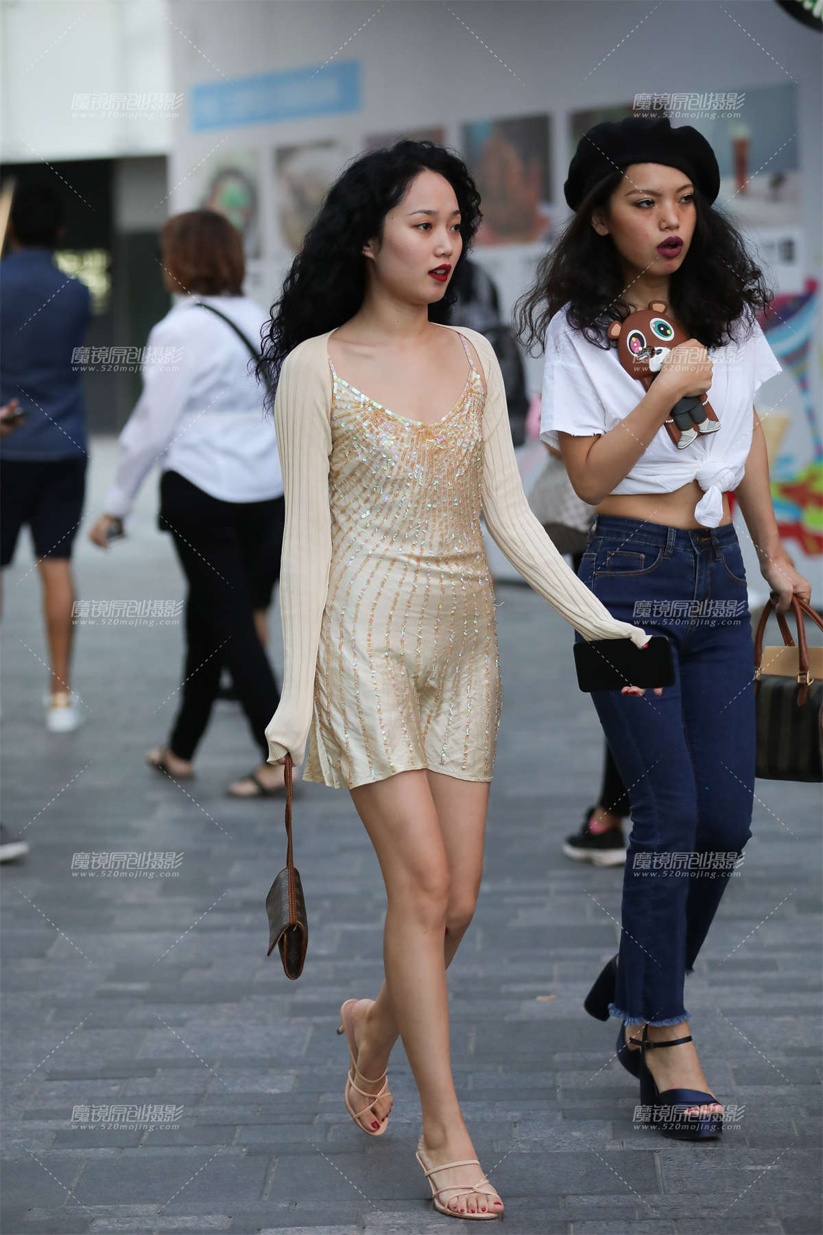 丝滑贴身的触感-日更街拍