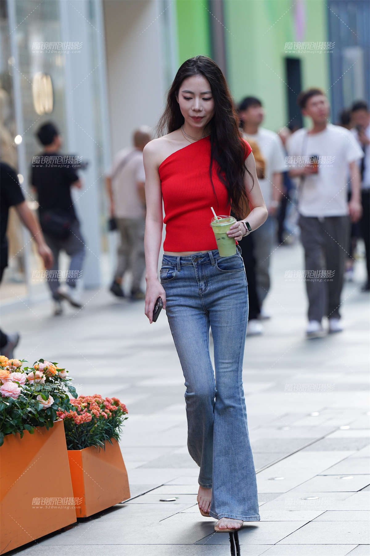 苗条牛仔长腿-日更街拍