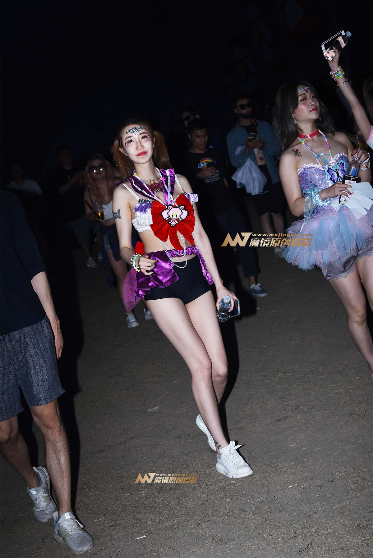 【咔喳赛贴】短裙妹妹-日更街拍