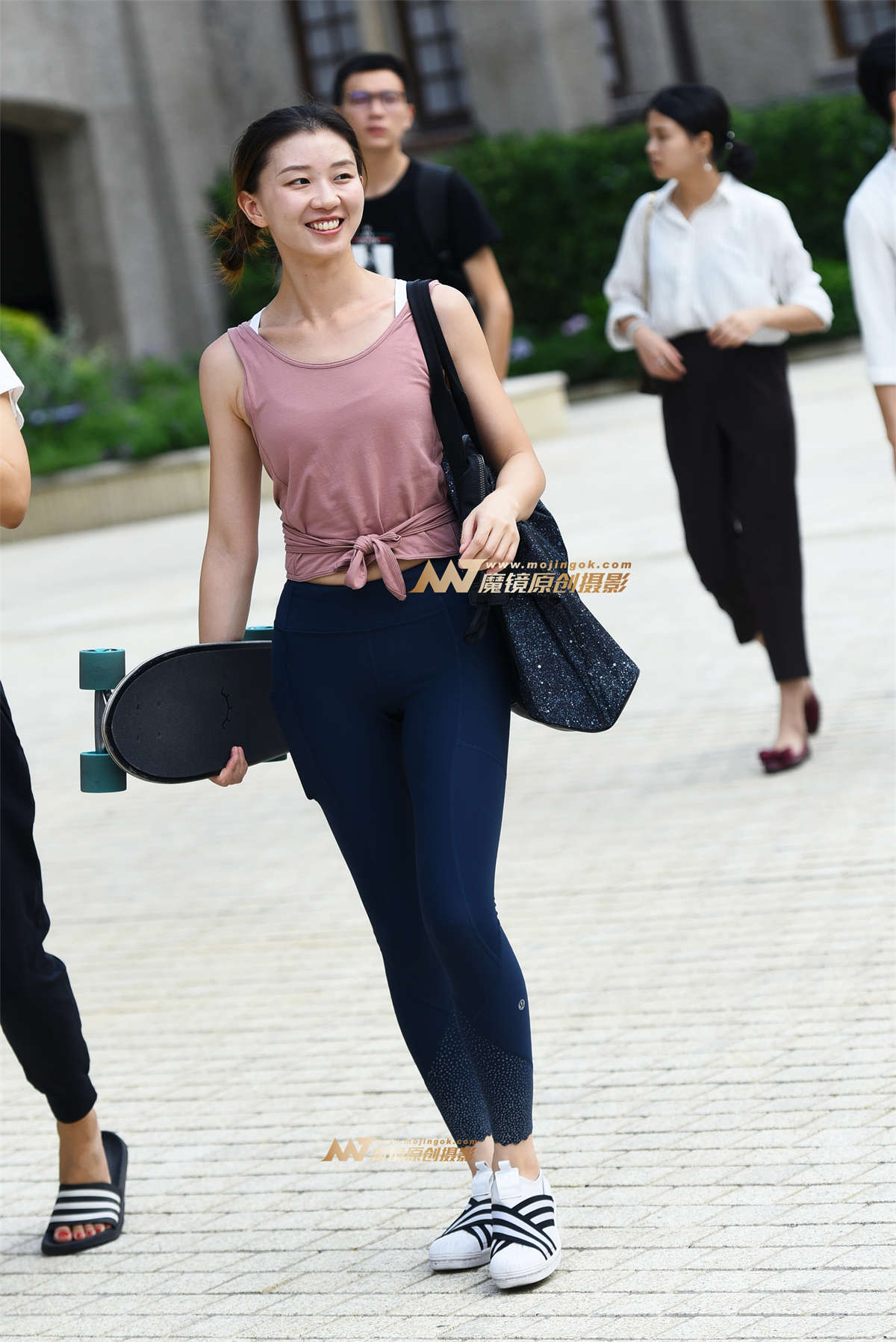 【咔喳赛贴】保持微笑-日更街拍