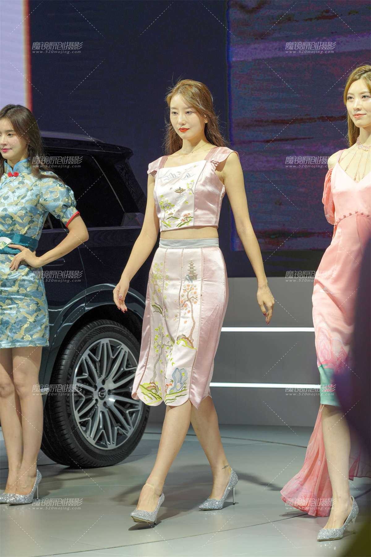 图片[2]-靓丽车模-日更街拍