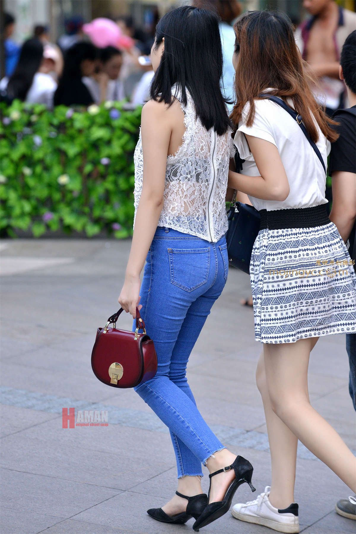 图片[2]-丰满蓝牛街拍-日更街拍