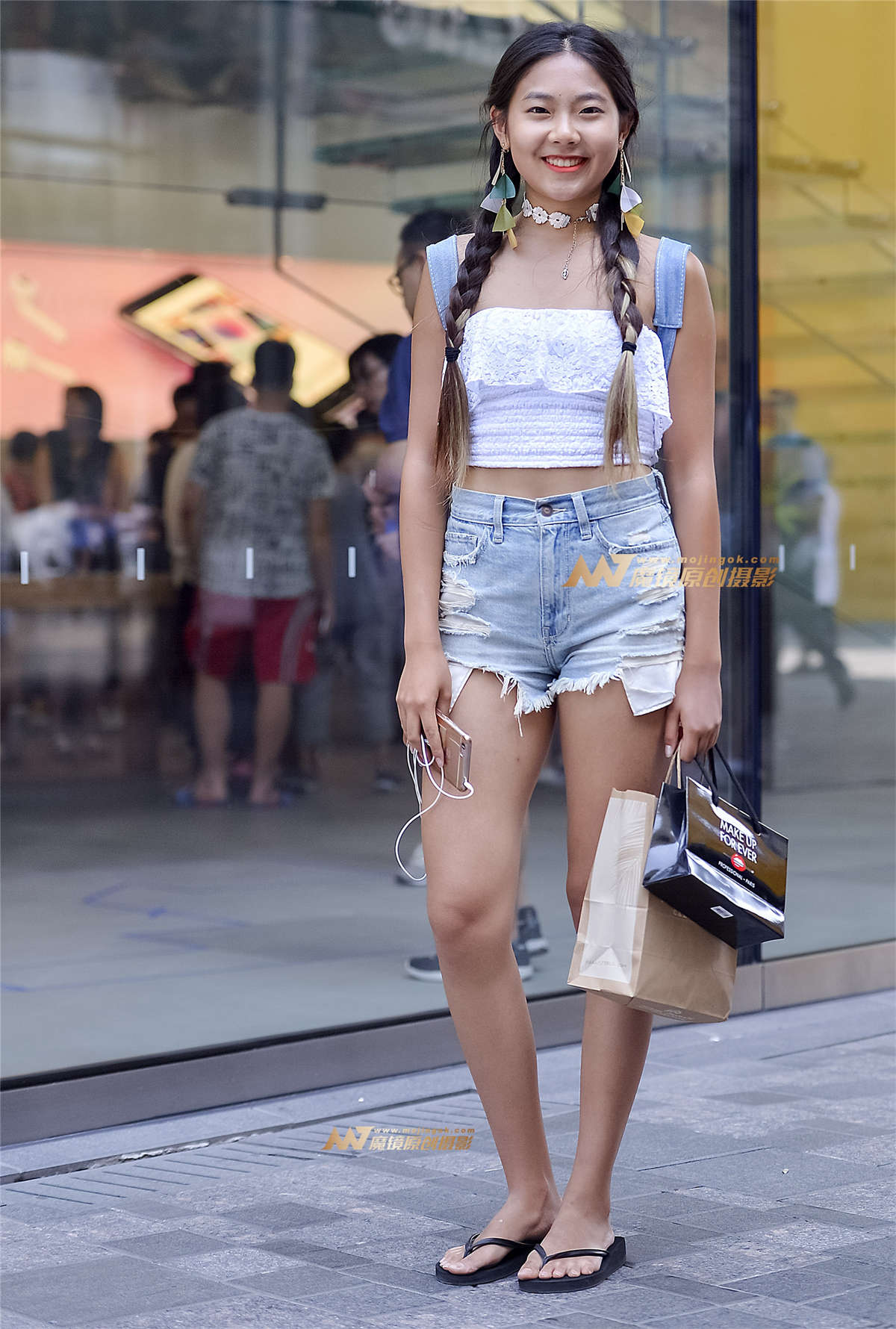 时尚性感月牙臀美女-日更街拍