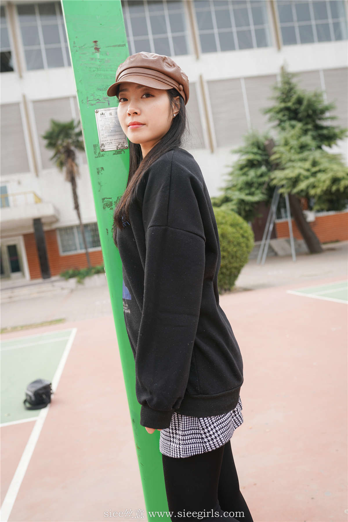SIEE丝意 NO.403 熊熊 新的一年学姐陪你-日更街拍