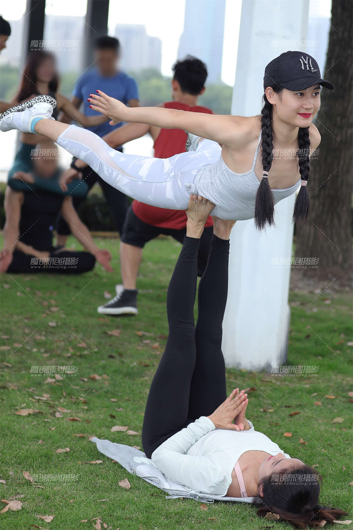 图片[2]-弯曲-日更街拍