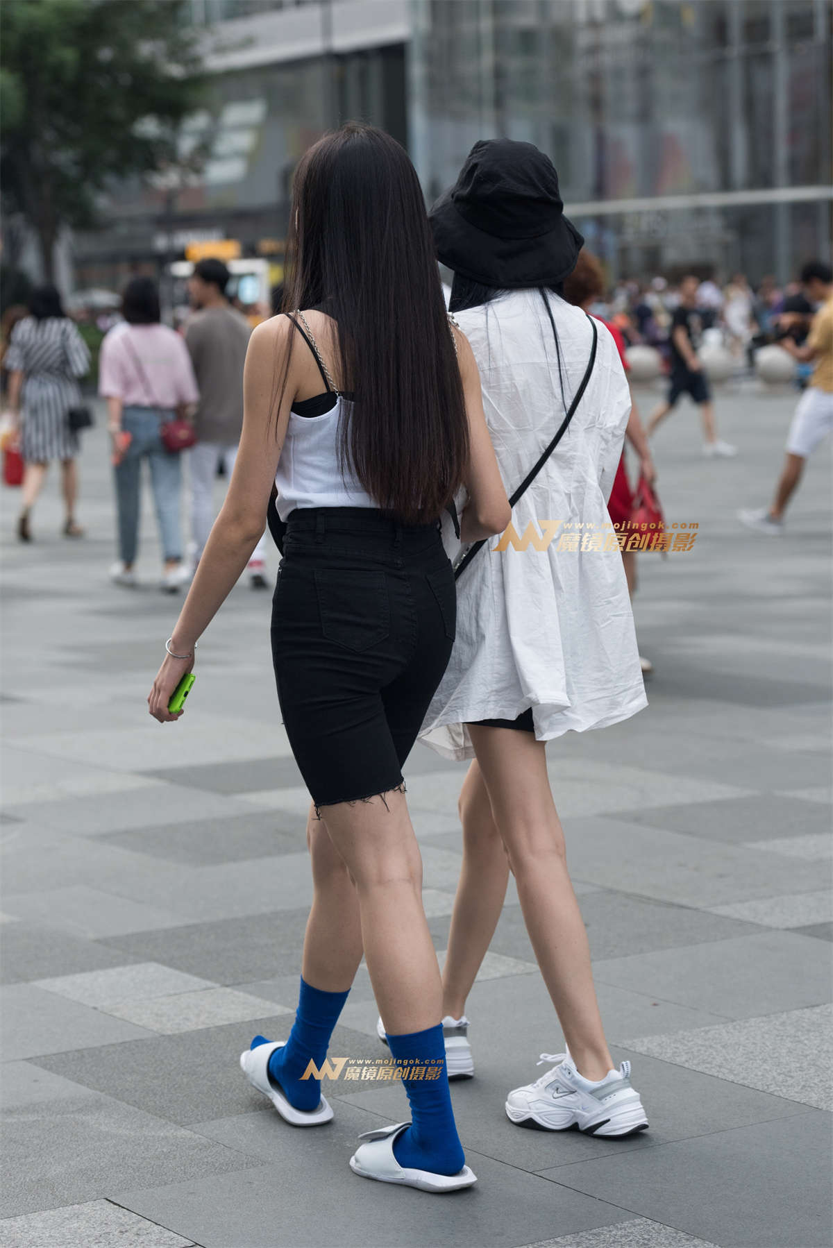 图片[2]-甜美的小姐姐-日更街拍