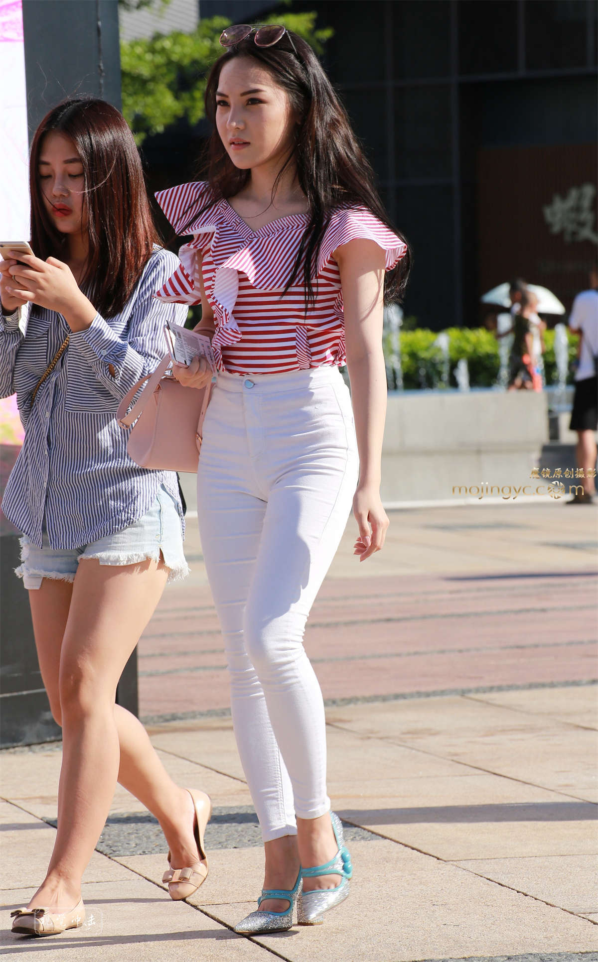 靓丽 白裤 美腿 凉高跟 美眉-日更街拍