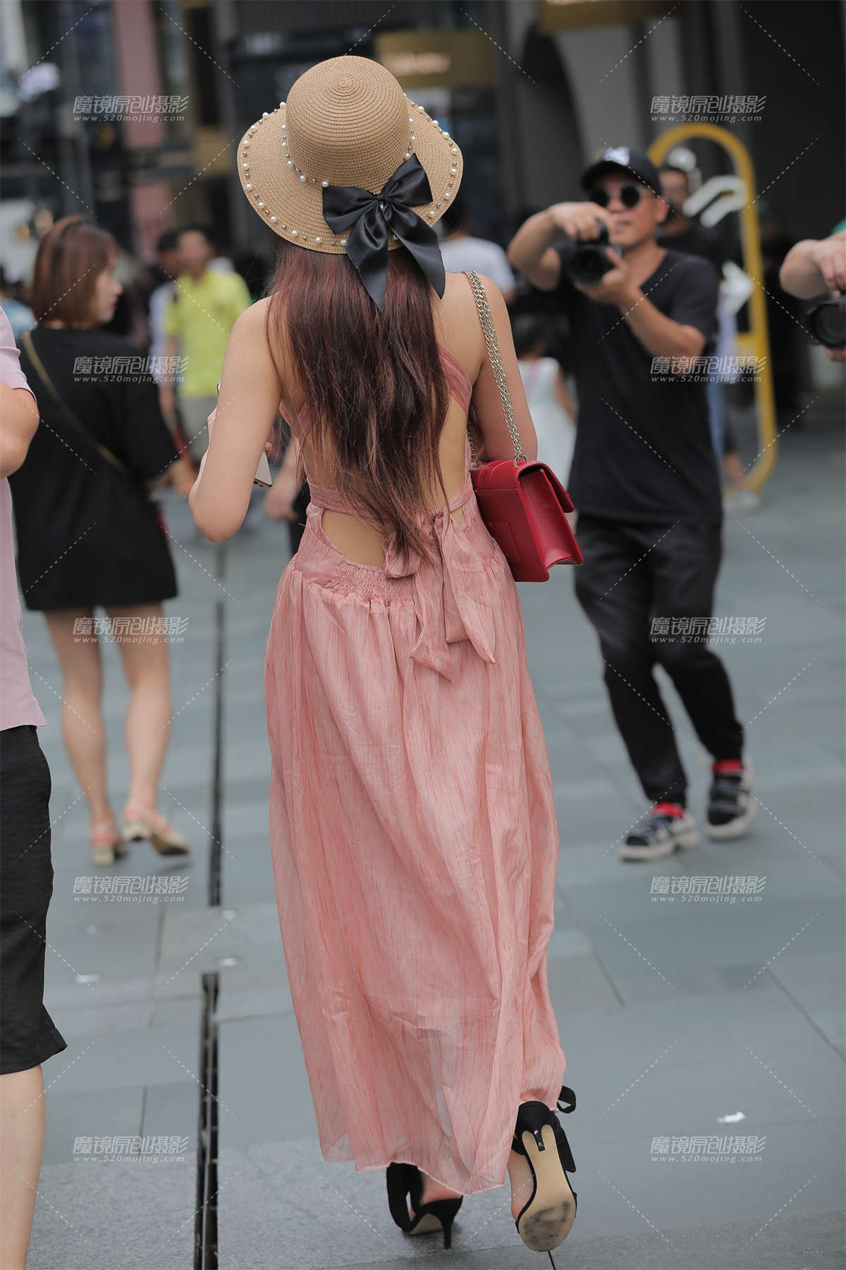 图片[2]-爱吃雪糕的大眼美眉-日更街拍