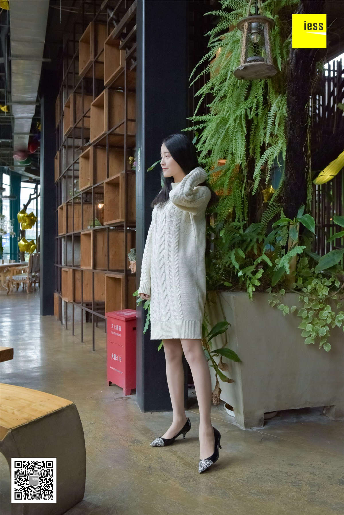 IESS异思趣向 丝享家134期：你的白色毛衣婉萍-日更街拍