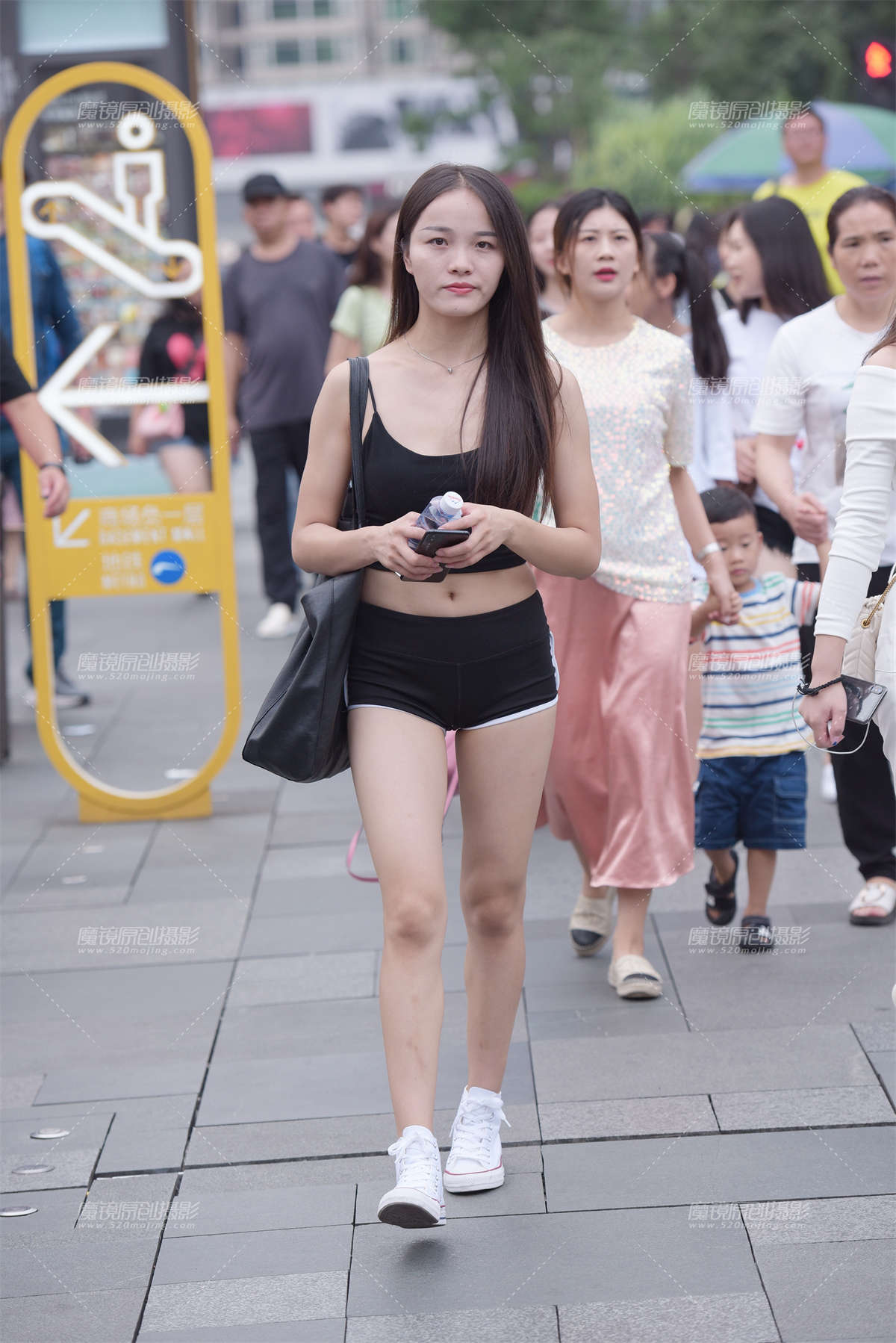 【慕容笙赛贴】买化妆品的小姐姐-日更街拍