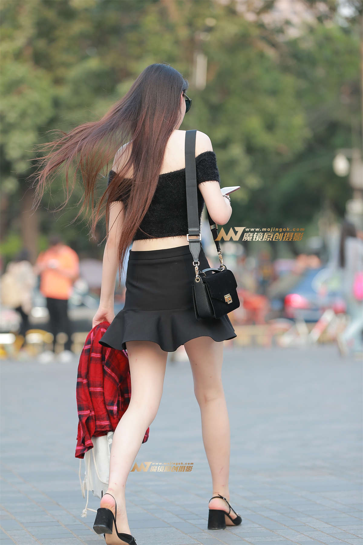 图片[2]-H32、摘下墨镜后的惊艳-日更街拍