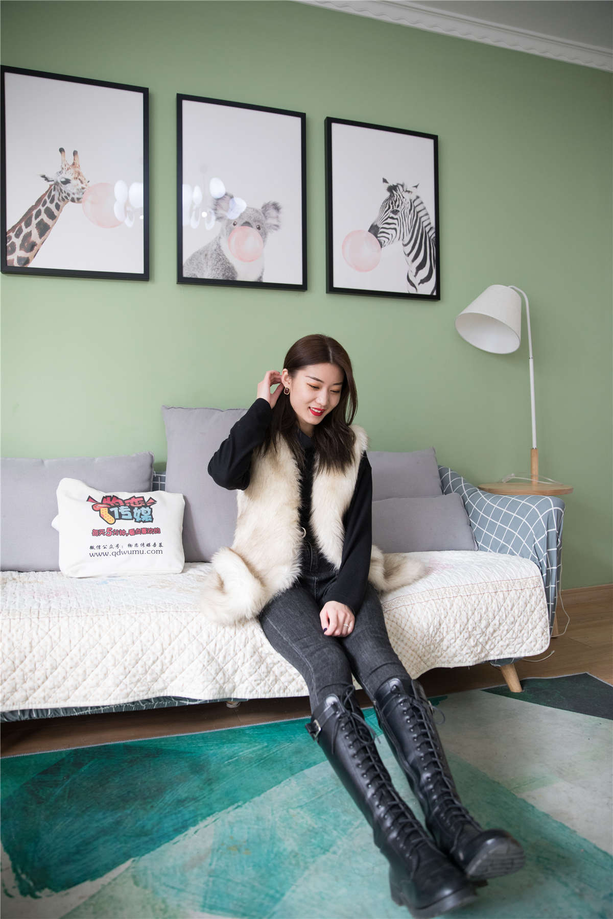 图片[2]-物恋传媒323期：言言-一梦千年-日更街拍