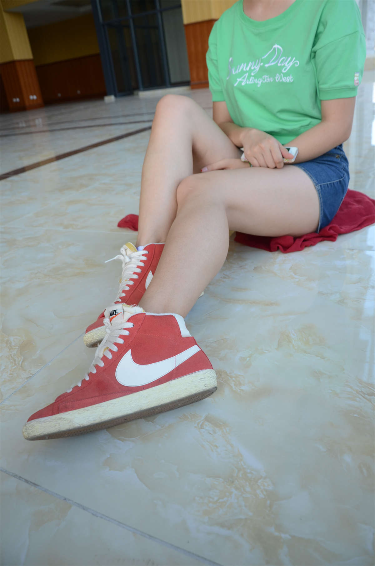 图片[2]-[战前女神] 美腿棉袜女神级摄影套图 115-日更街拍