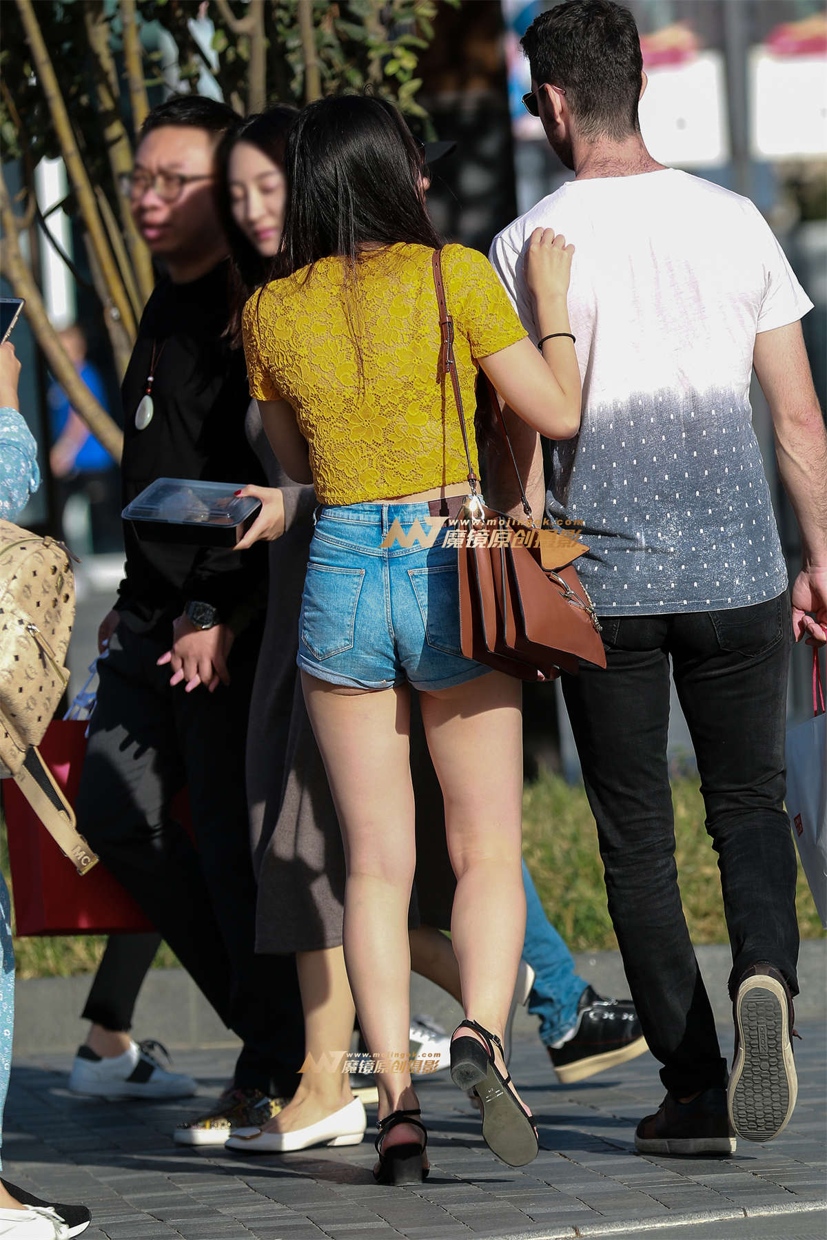 图片[2]-【小默赛帖】第1293篇★时尚美女身材火爆★-日更街拍