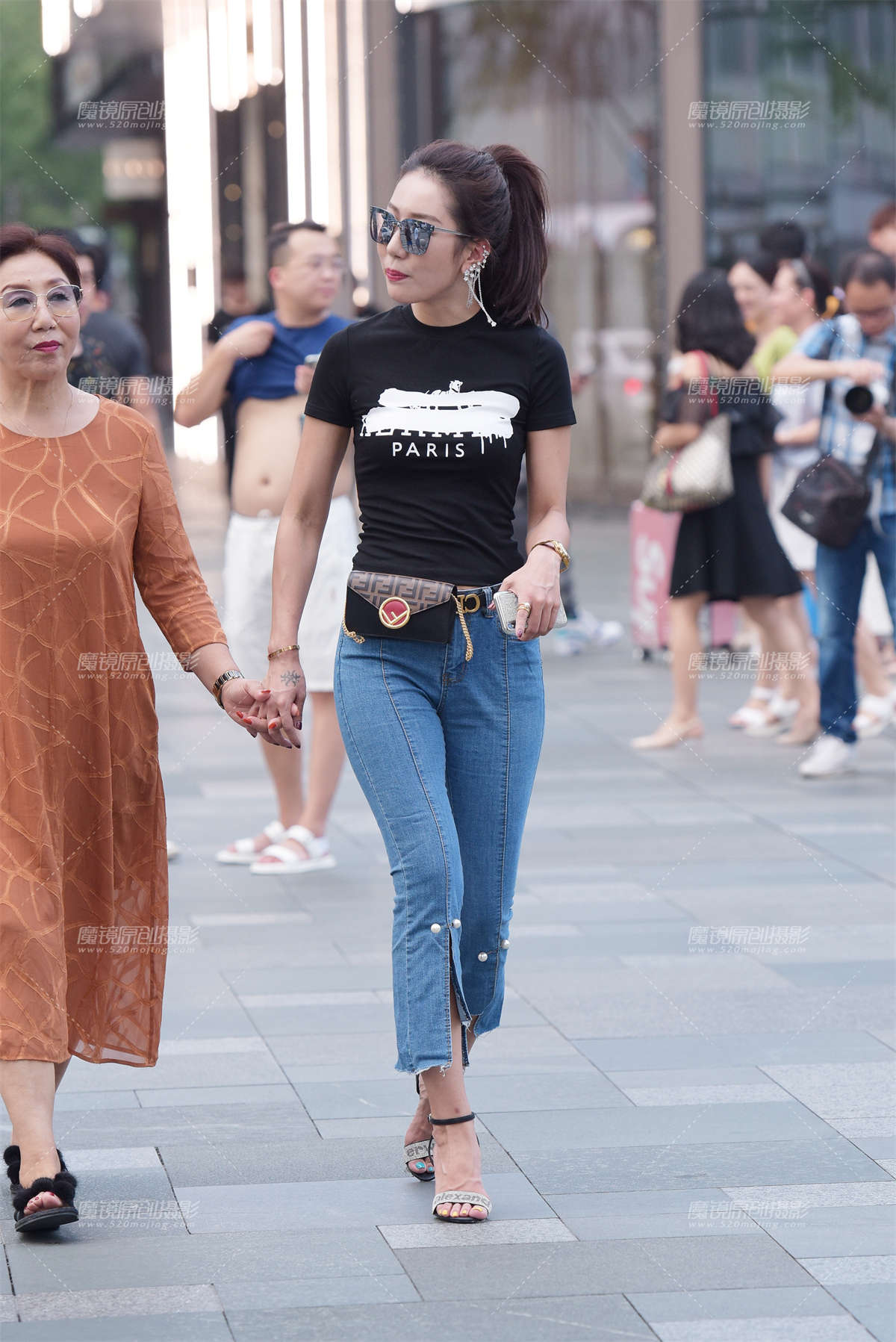 【慕容笙赛贴】牛字裤美女-日更街拍