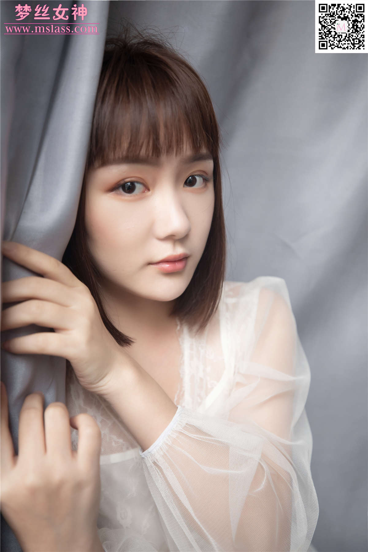 图片[2]-2019.11.23 莎莎 透明白纱裙-日更街拍