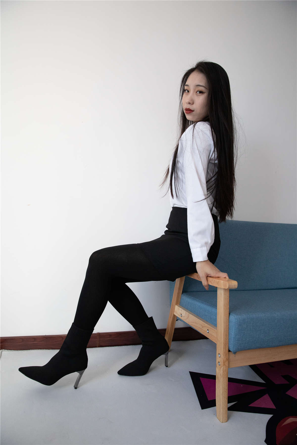 物恋传媒 NO.587 璐璐-生活如诗-日更街拍