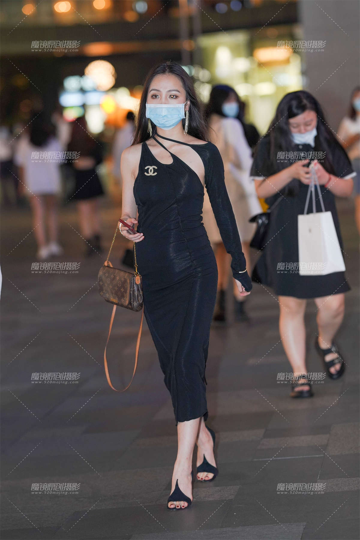 魅力黑裙-日更街拍