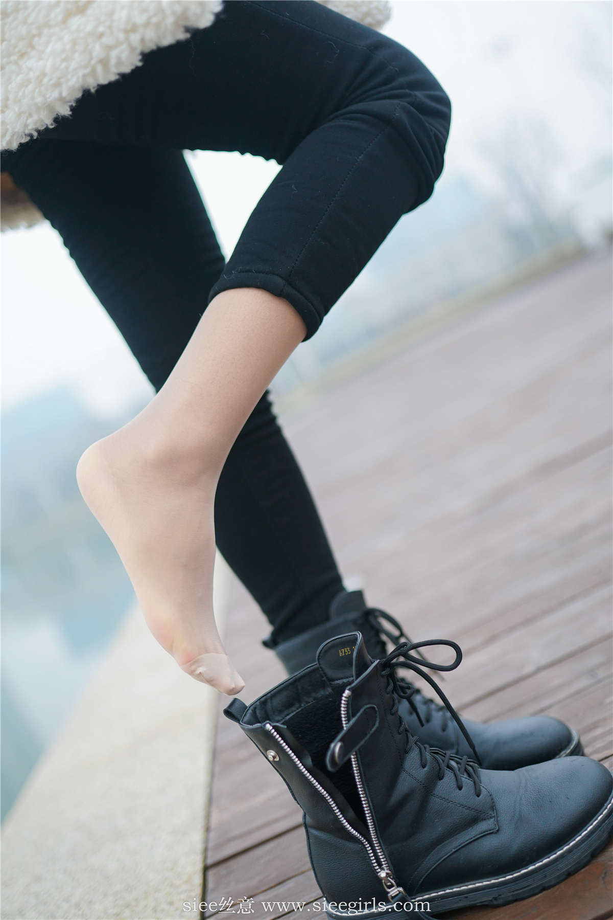 SIEE丝意 NO.407 童童 守一份回忆（新学妹）-日更街拍