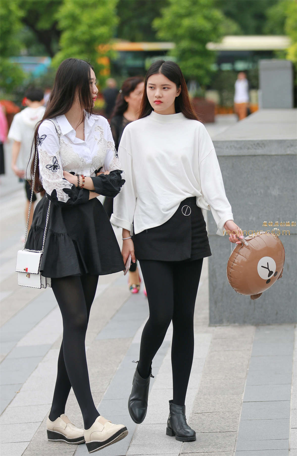 两个性格很可爱的高挑女生（附加搭讪视频）-日更街拍