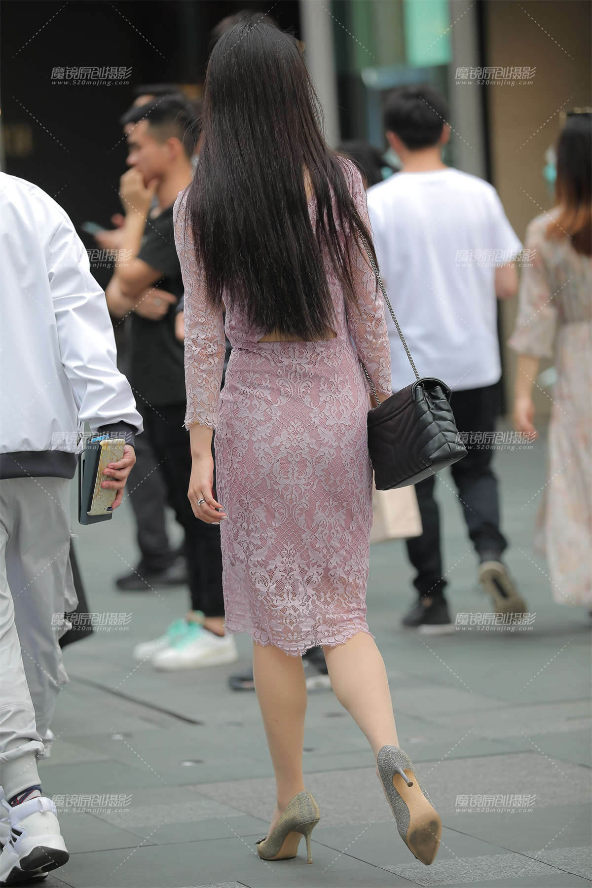 图片[2]-【凯恩赛贴】一身优雅的美女 美得令人心醉-日更街拍