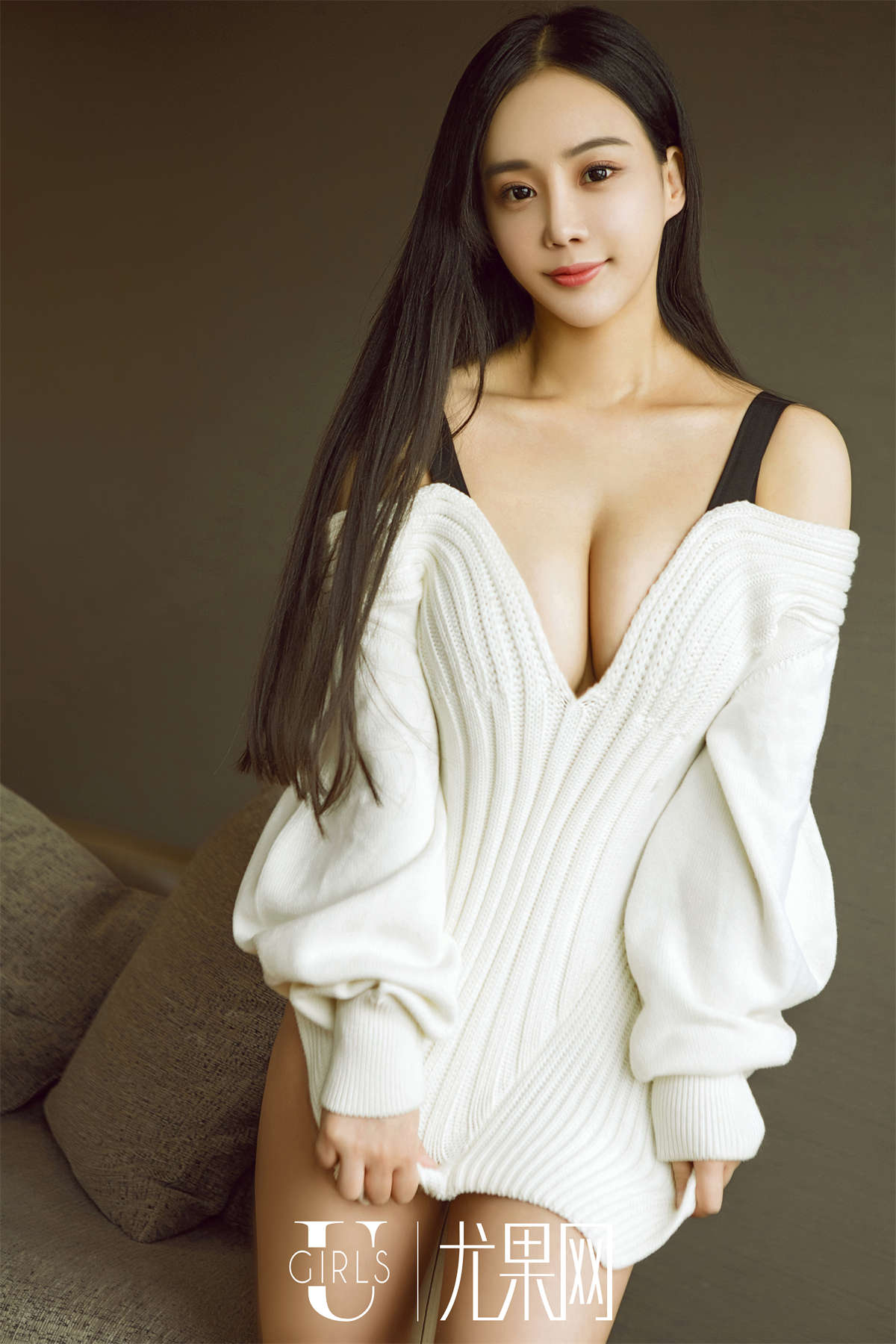 [Ugirls尤果网] U256 孙晚桐-日更街拍