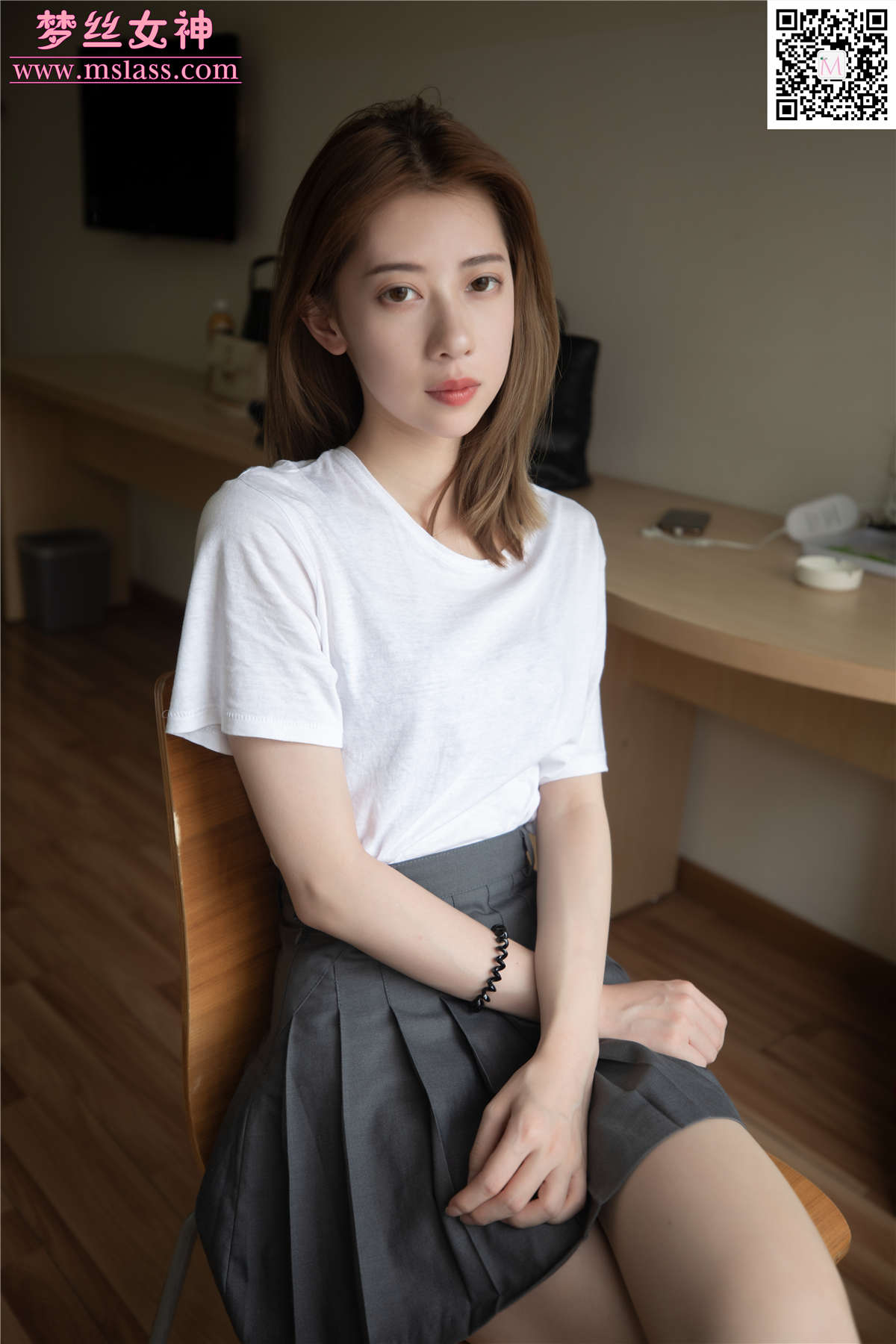 图片[2]-2019.11.26 苏沐2 超细长腿-日更街拍