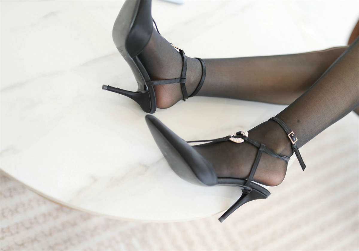 图片[2]-YouMi尤蜜荟 2024.06.28 Vol.1079 朱可儿Flora-日更街拍