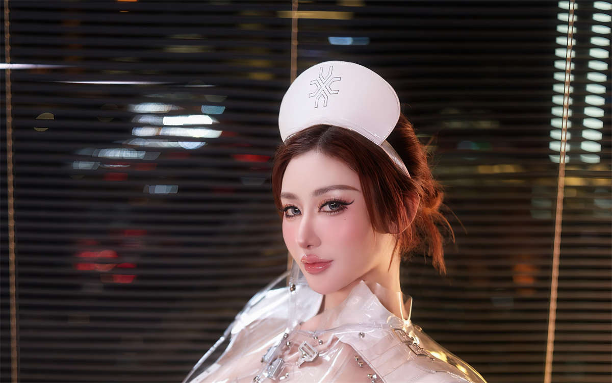 图片[2]-Xiuren秀人网 2025.04.14 NO.10146 蕾蕾醒了没-日更街拍