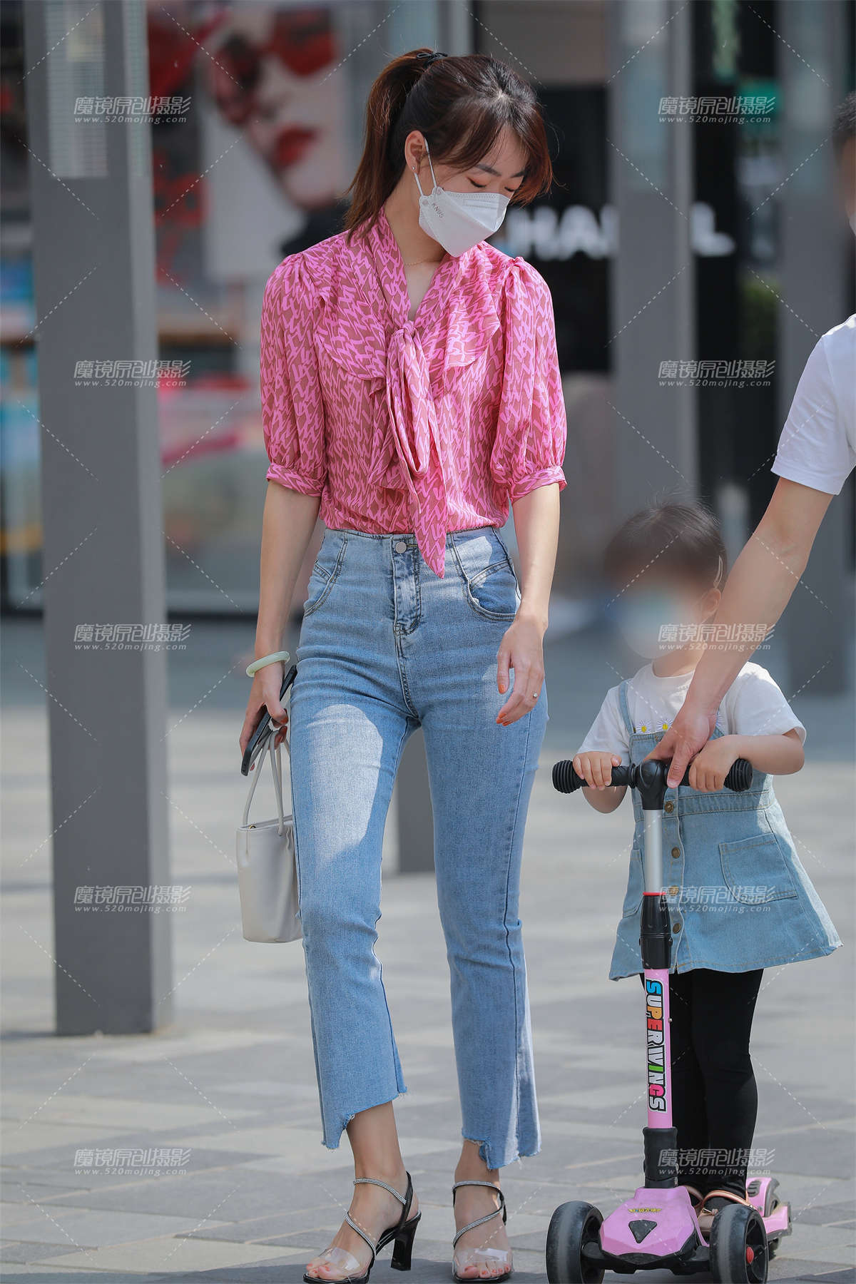 【玻璃赛帖】牛仔裤辣妈-日更街拍