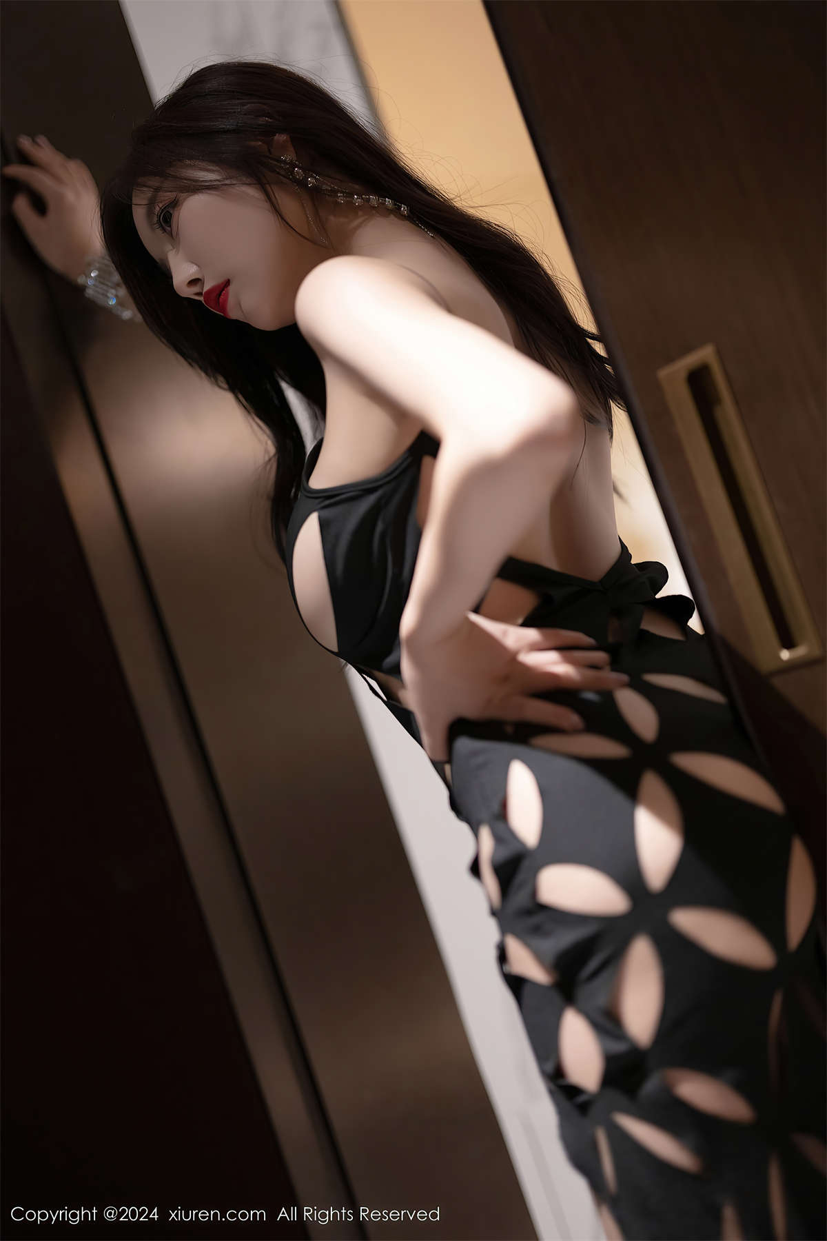 图片[2]-Xiuren秀人网 2024.08.16 NO.9028 杨晨晨Yome-日更街拍