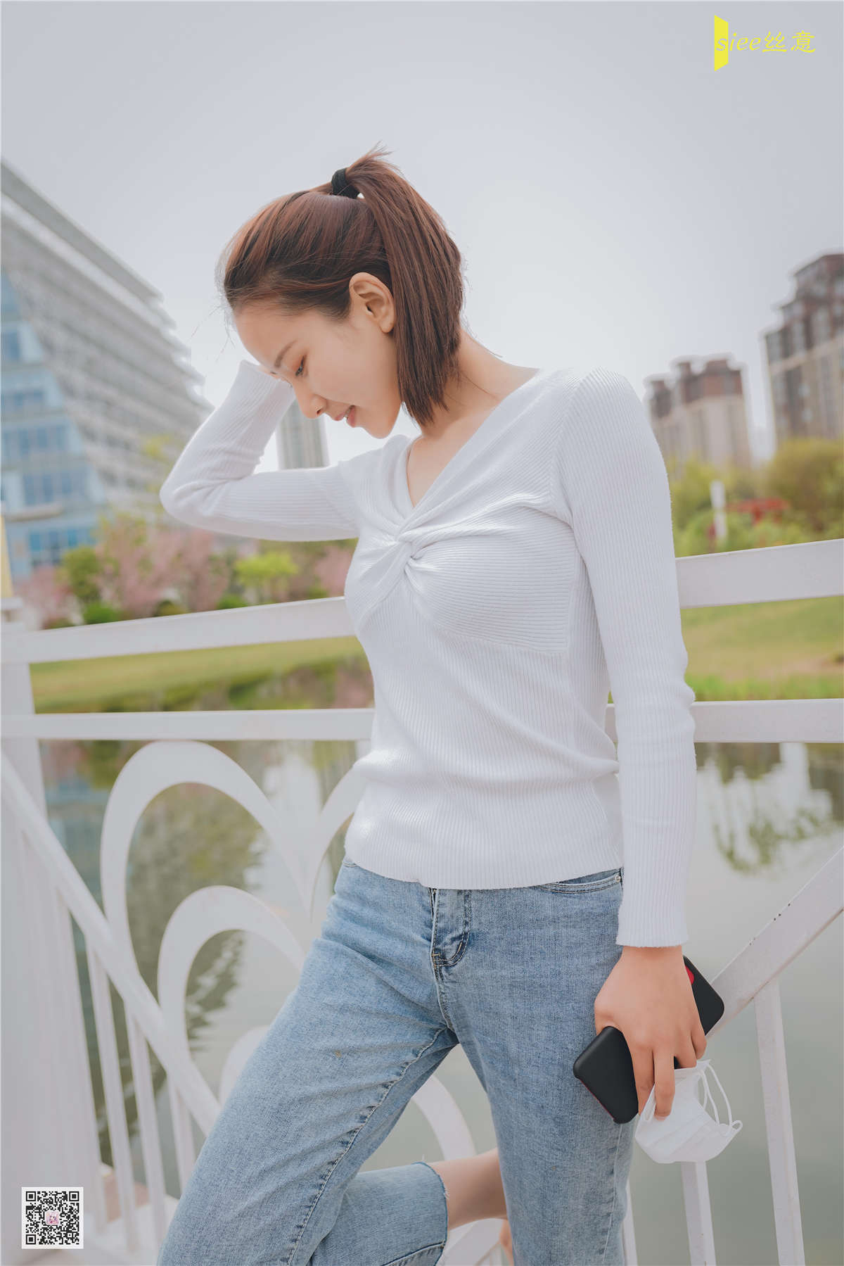 SIEE丝意 NO.446 维维 春光望秋-日更街拍