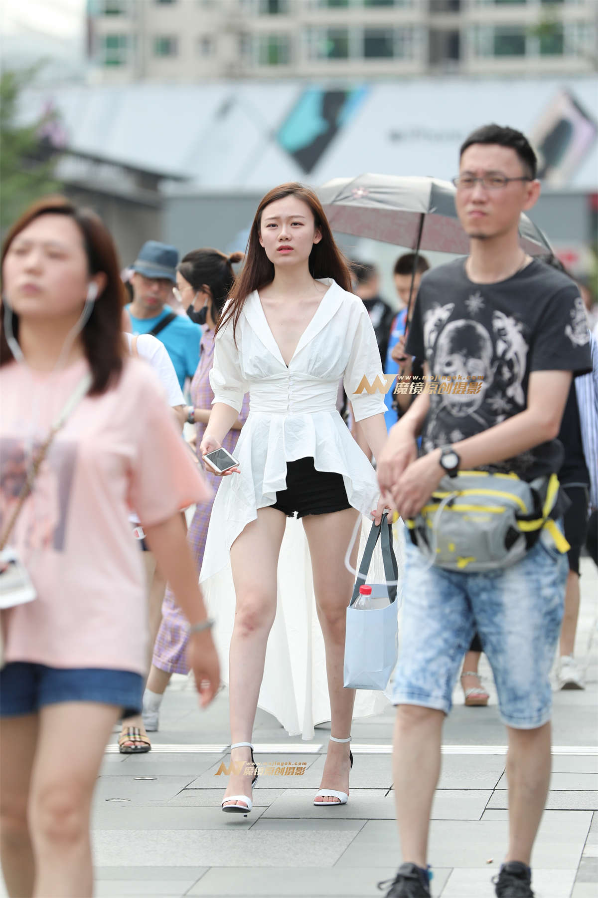 【辉辉赛贴】长腿小姐姐-日更街拍