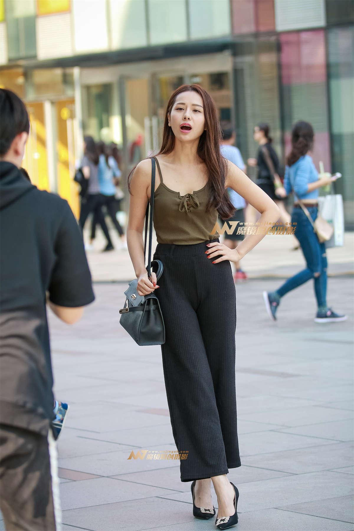 漂亮的小姐姐-日更街拍