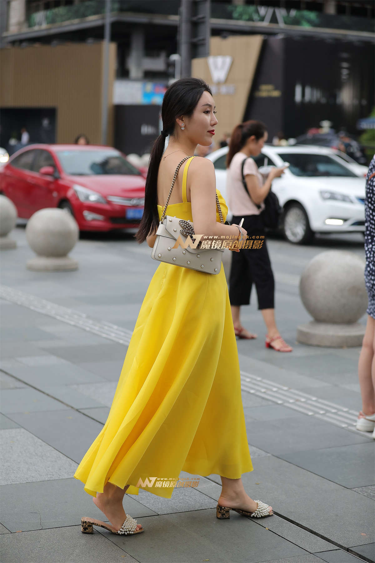 图片[2]-【凯恩赛帖】看着很舒服的端庄美人儿-日更街拍