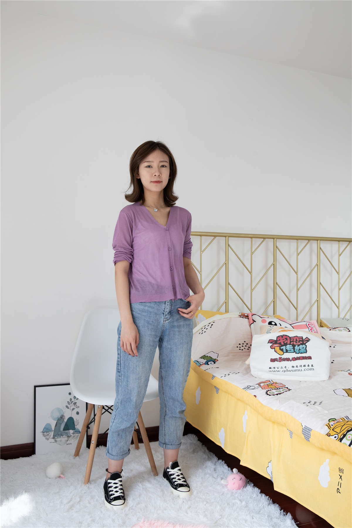 物恋传媒 NO.591 婷婷-冷雨夜-日更街拍