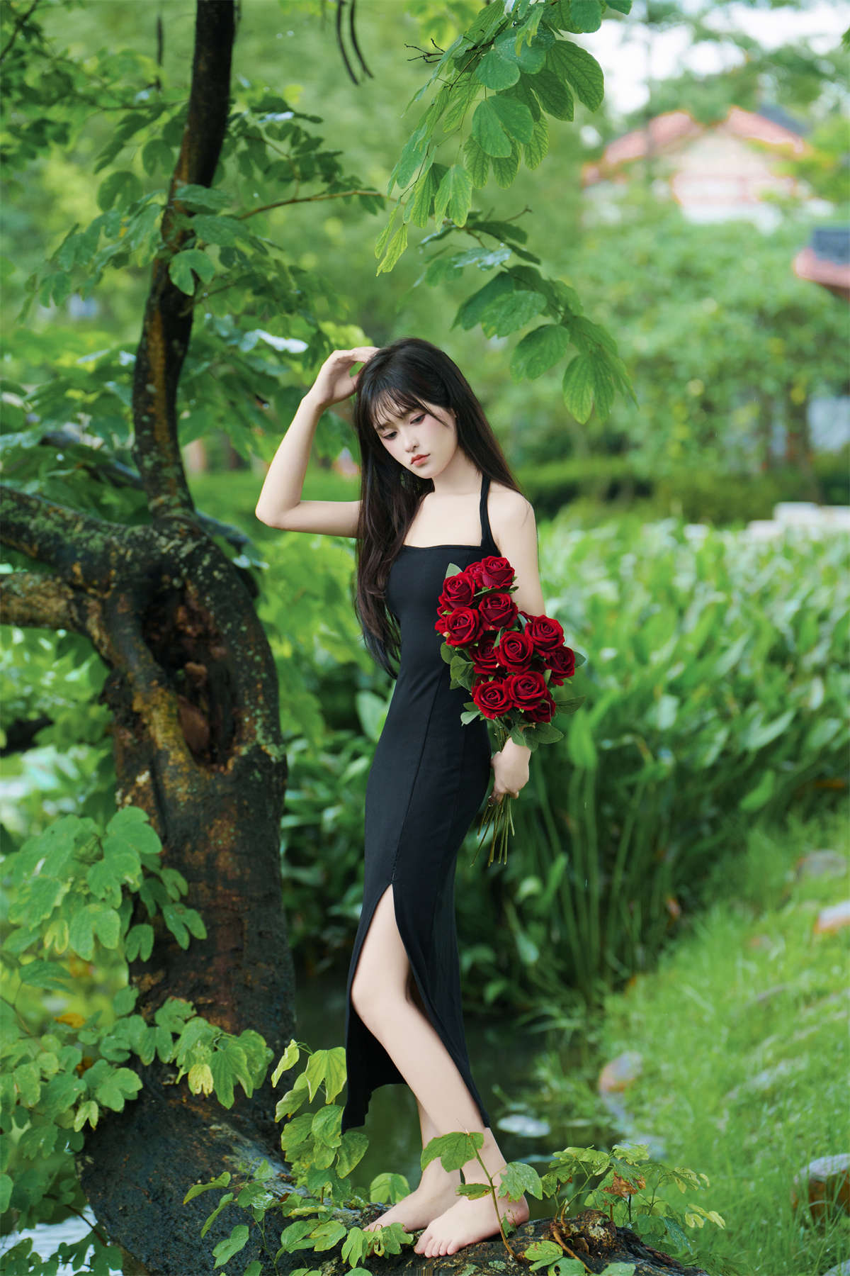 YITUYU艺图语 2024.08.25 红玫瑰 小小雨插图1