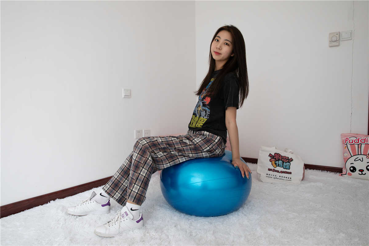 物恋传媒459期：心心-海之雨-日更街拍