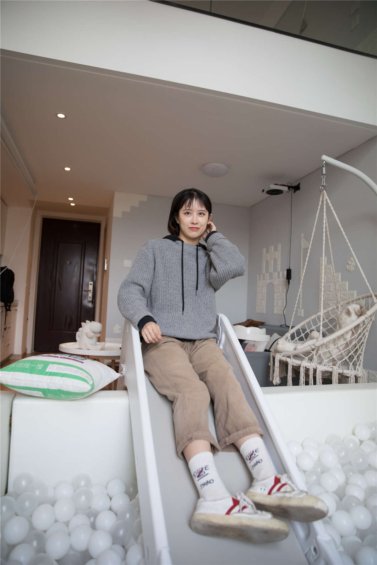 物恋传媒329期：楚莱-梦幻游乐场-日更街拍