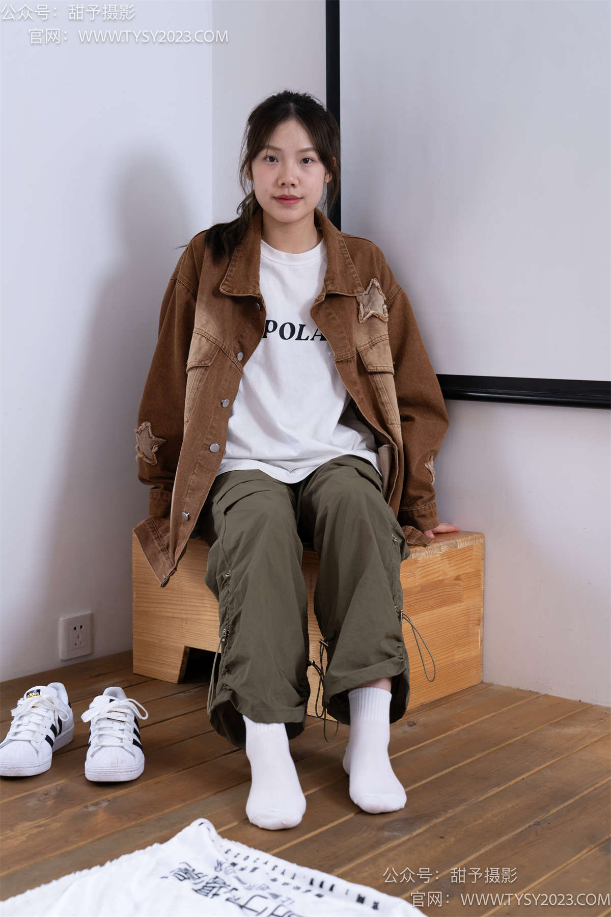 图片[2]-甜予摄影161期：双双-板鞋、白棉袜、裸足 完整版-日更街拍