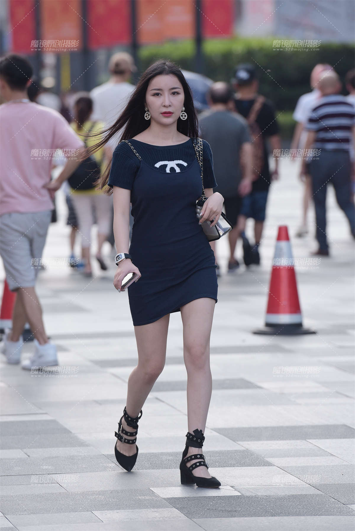 【慕容笙赛贴】包臀裙美女-日更街拍