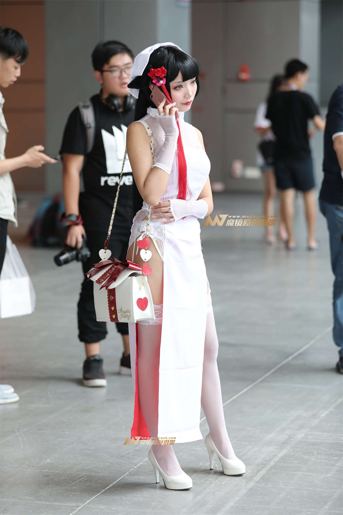 [辉辉赛贴]白色旗袍美眉-日更街拍