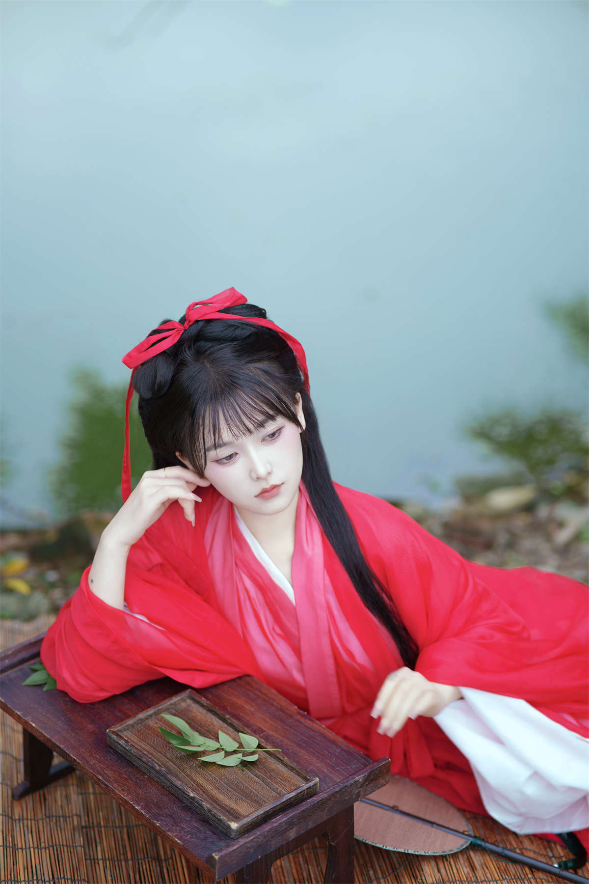 YITUYU艺图语 2024.08.26 林花谢了春红 小小雨-日更街拍