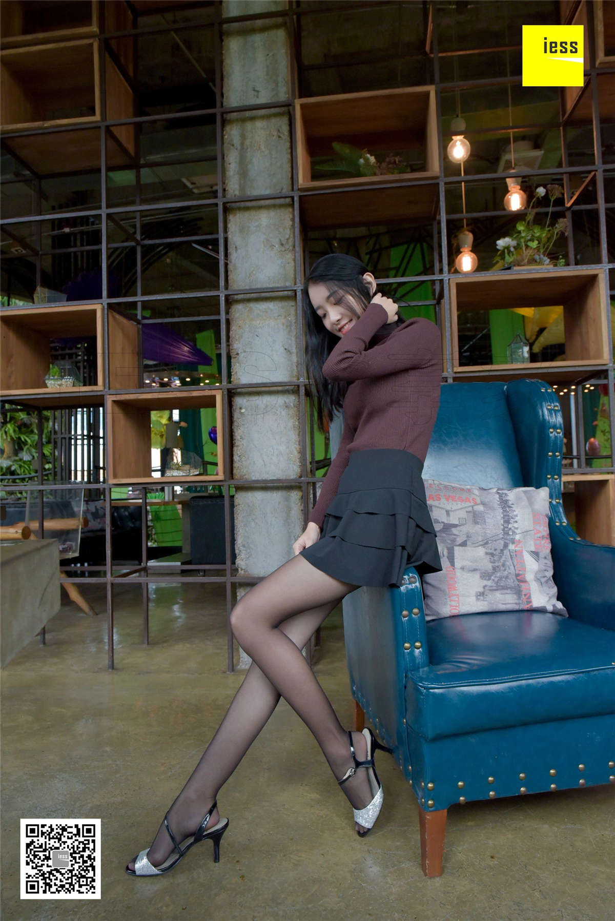 图片[2]-IESS异思趣向 丝享家144期：温婉黑丝凉鞋婉萍-日更街拍