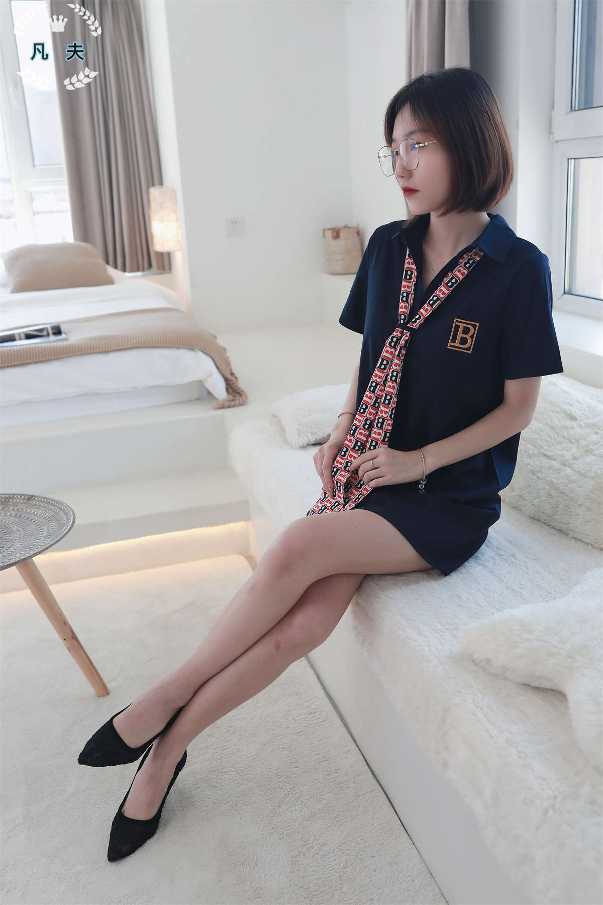 图片[2]-凡夫摄影 NO.005 子轩 连衣裙高跟美足-日更街拍