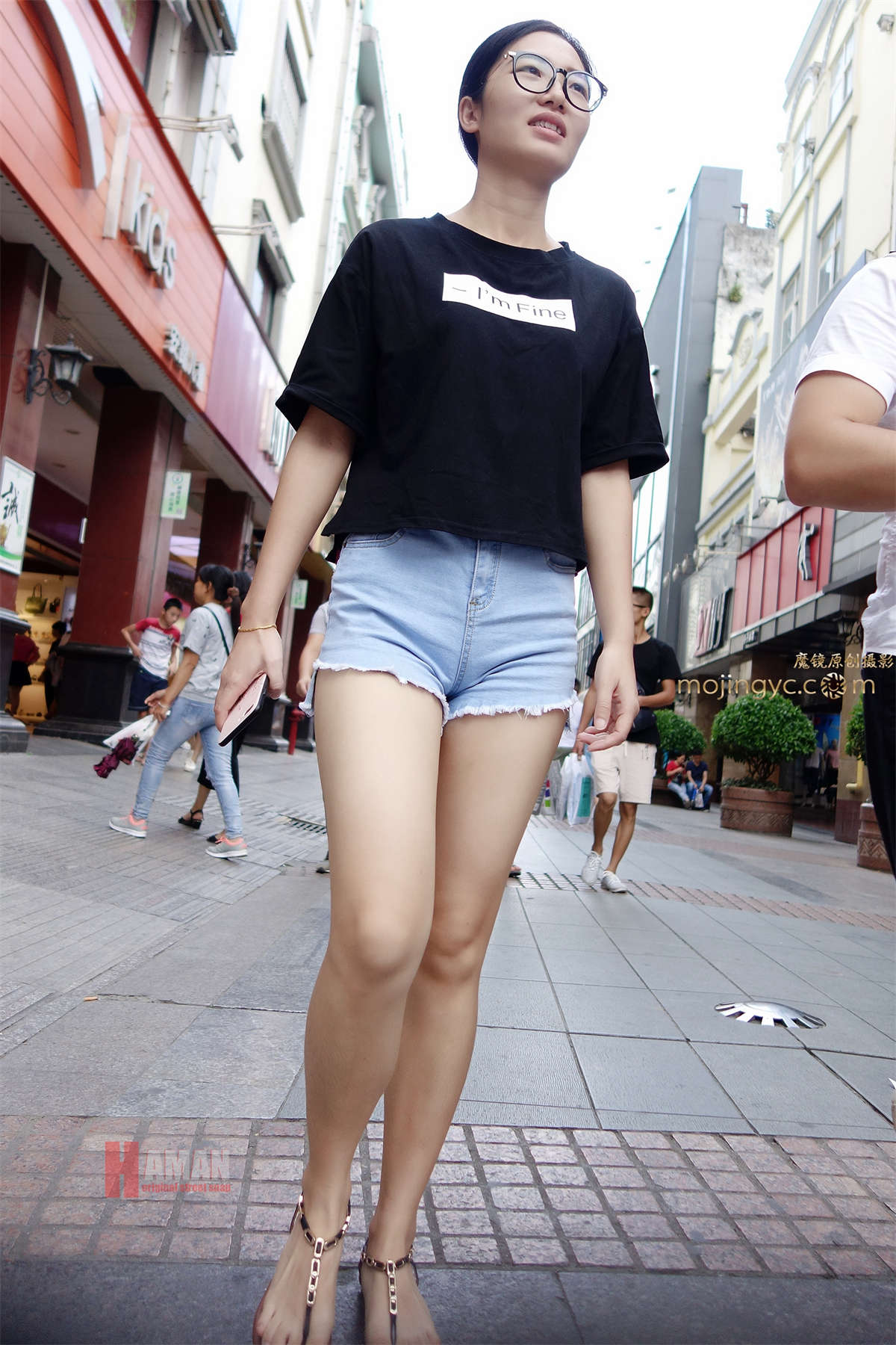 肉搏篇——短裤街拍-日更街拍