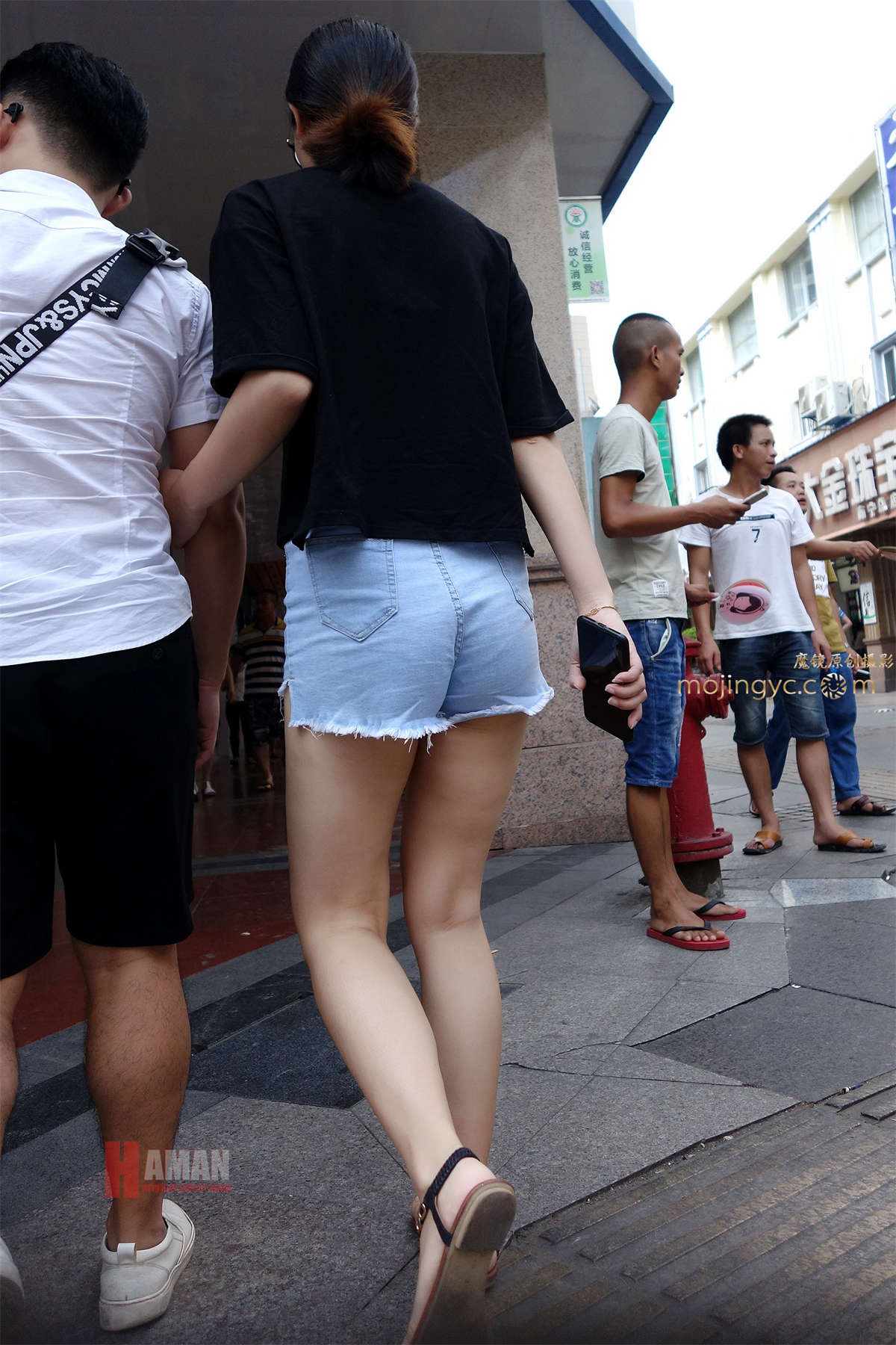 图片[2]-肉搏篇——短裤街拍-日更街拍