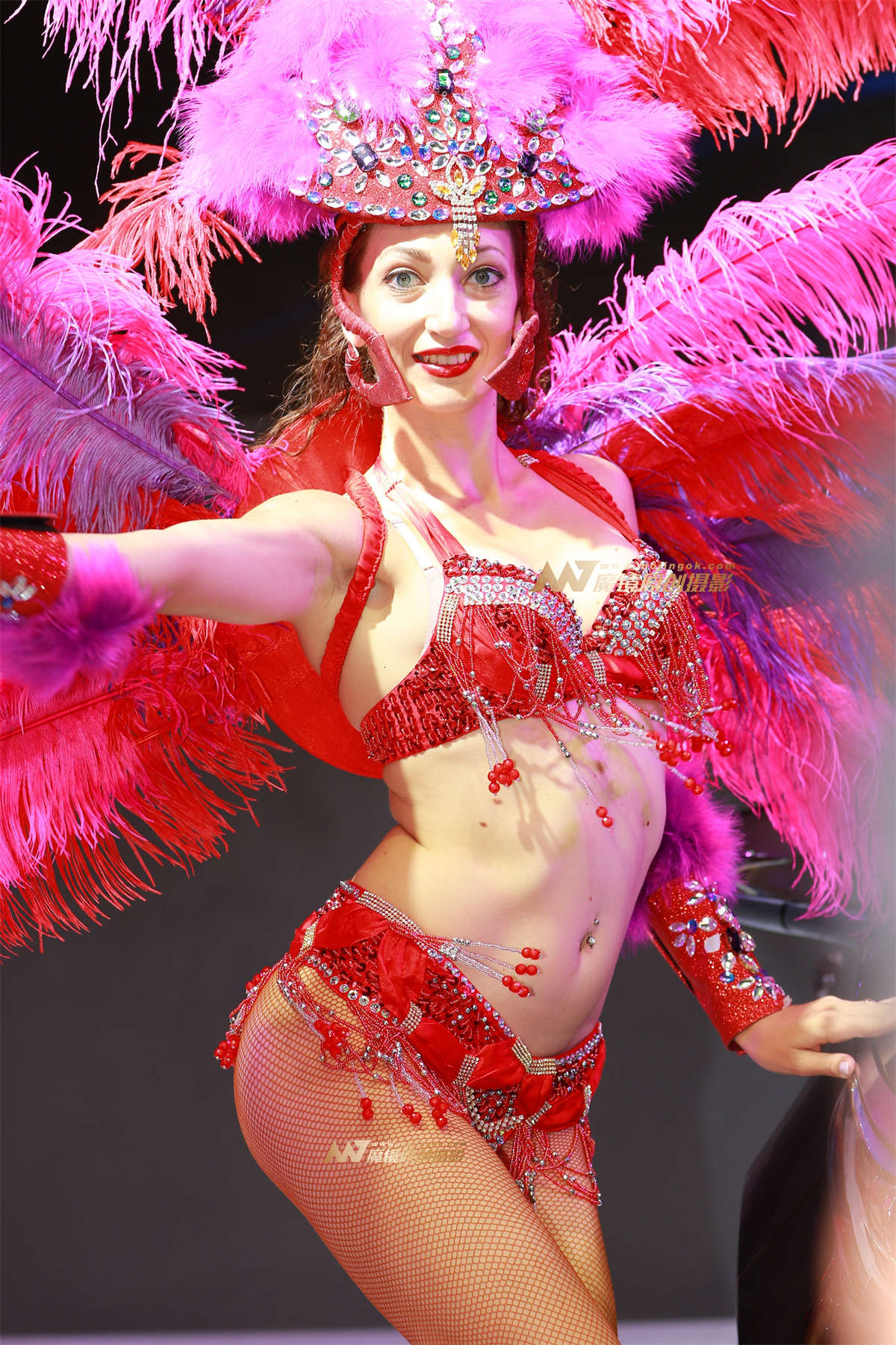 这种算维秘秀吗 性感丝网模特-日更街拍