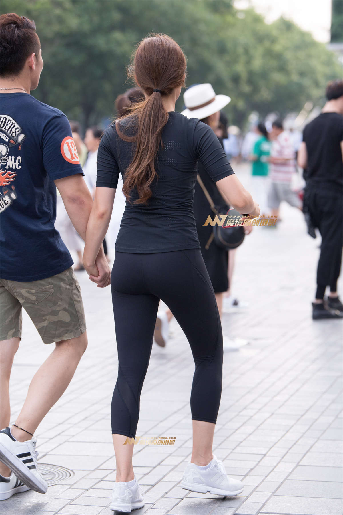 图片[2]-【一只傻麋鹿赛帖】黑色紧身弹力裤展示美好身材-日更街拍